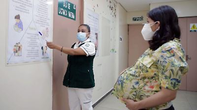 Hospital IMSS-Bienestar de Tuxtepec enfrenta denuncia por violencia obstétrica contra mujer indígena