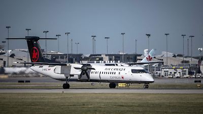 Huelga de auxiliares de cabina en Air Canada provoca suspensión total de vuelos y caos en pasajeros