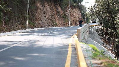 Huixquilucan entrega rehabilitación de la Avenida Zacamulpa Sur