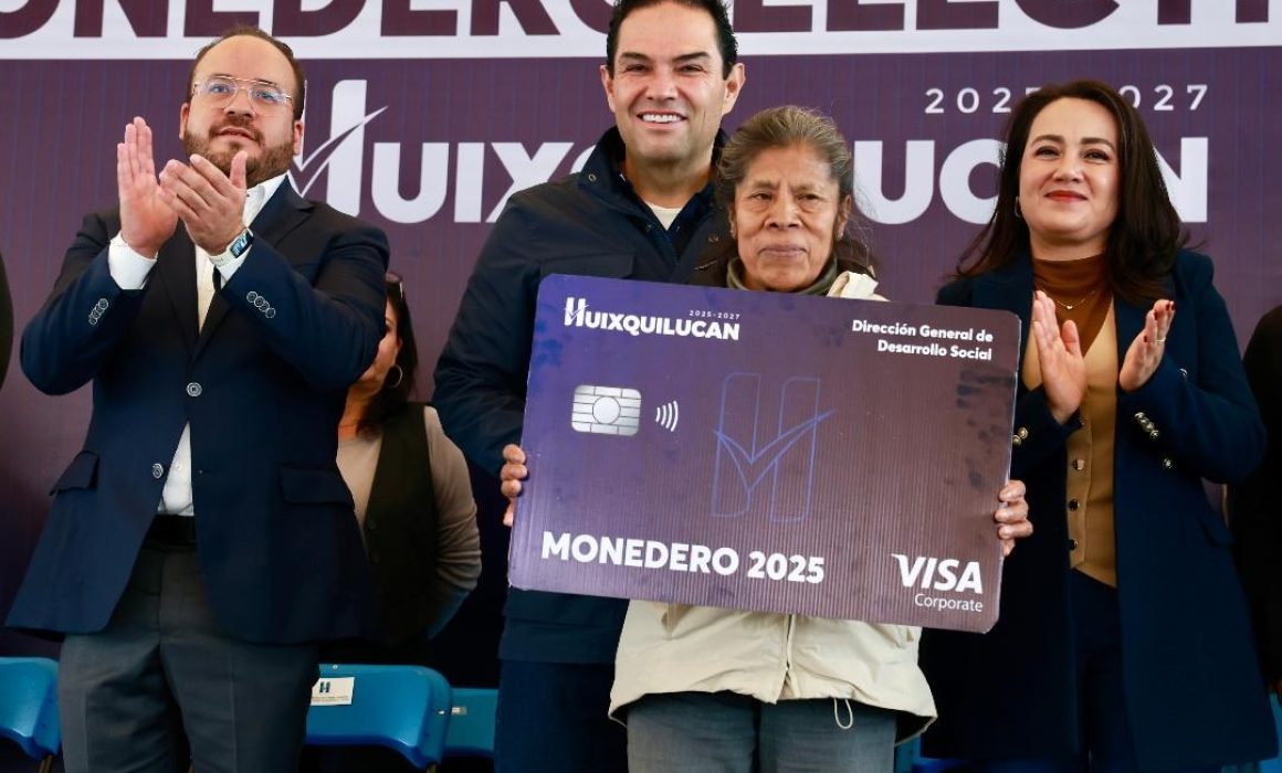 Huixquilucan impulsa el bienestar social con entrega de 14,500 apoyos económicos a familias y estudiantes