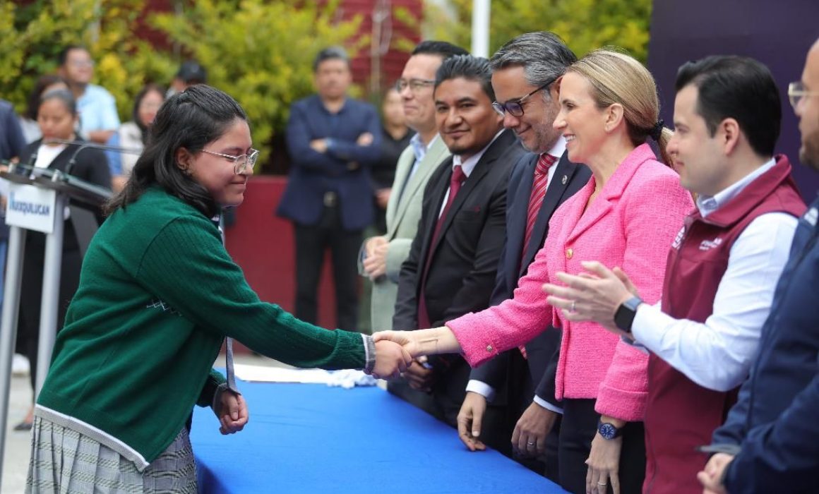 Huixquilucan impulsa la educación fortaleciendo apoyo y infraestructura para estudiantes