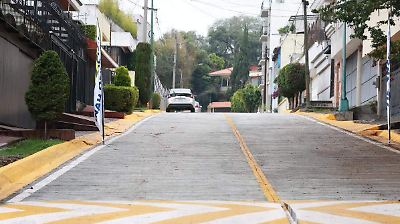 Huixquilucan inaugura repavimentación en calle Fuente de Burbujas para mejorar movilidad y seguridad