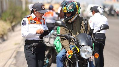 Huixquilucan retira casi 1,900 motocicletas en operativos para mejorar la seguridad vial