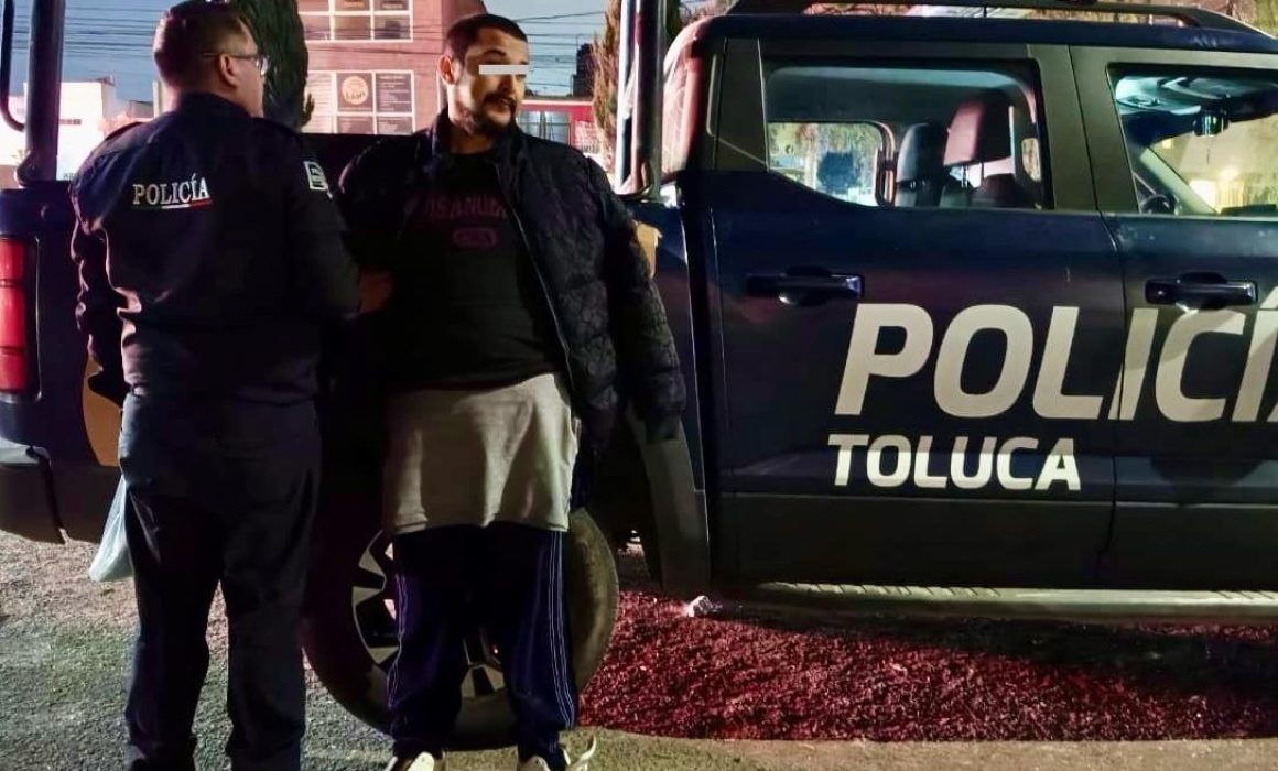 ¡Impactante! Hombre desata caos en panteón de Toluca y termina descalzo entre las tumbas