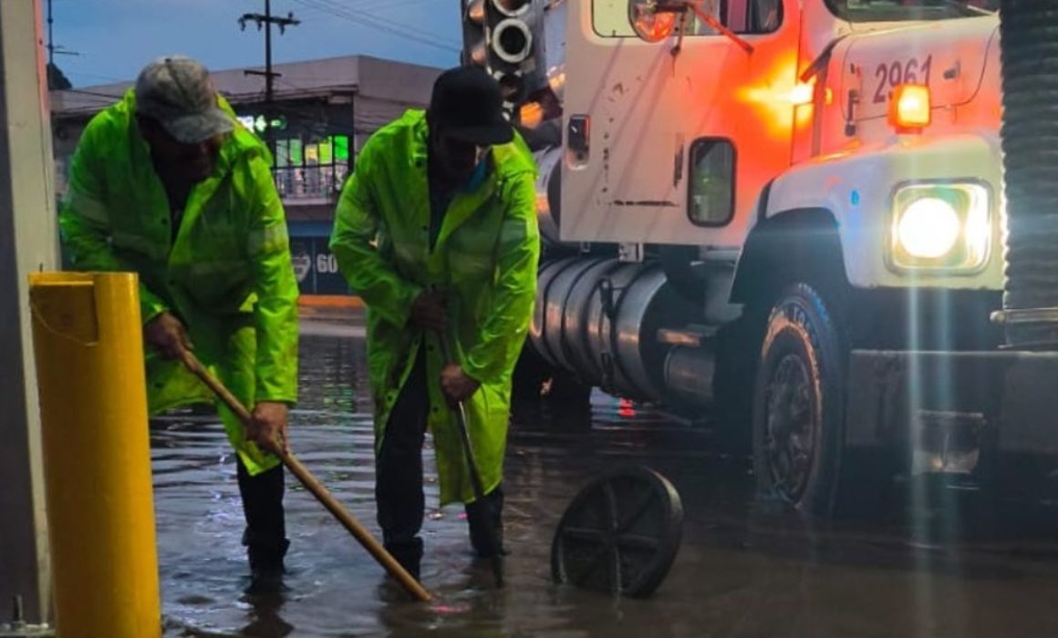 Implementan Operativo Tormenta en Ecatepec tras lluvias e inundaciones