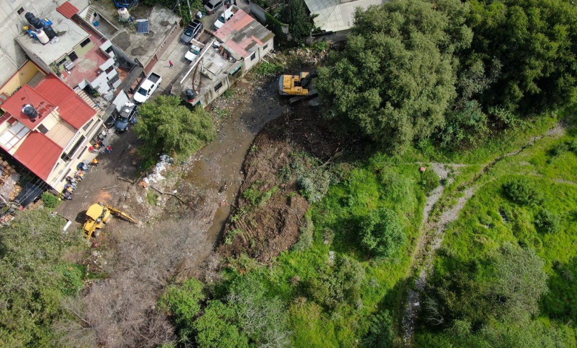 Implementan limpieza en Río Verde de Naucalpan para prevenir inundaciones en temporada de lluvias