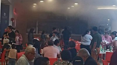 Incendio en área de comida de Galerías Perinorte causa evacuación masiva