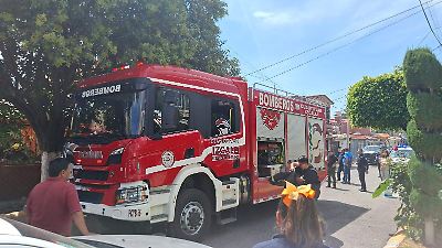 Incendio en Cuautitlán Izcalli arrasa con un cuarto por corto circuito