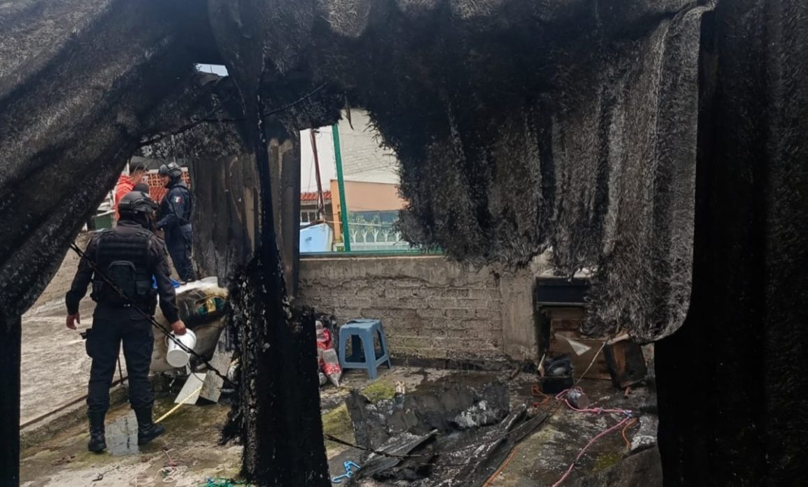 Incendio en Nezahualcóyotl controlado sin lesionados; Prevención y respuesta oportuna respaldan el operativo
