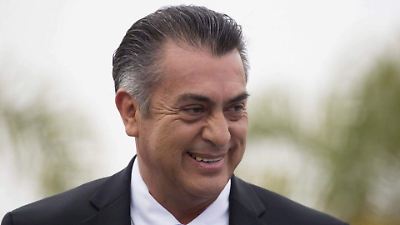 Incendio en casa de 'El Bronco' en García; agresor herido y detenido por la policía