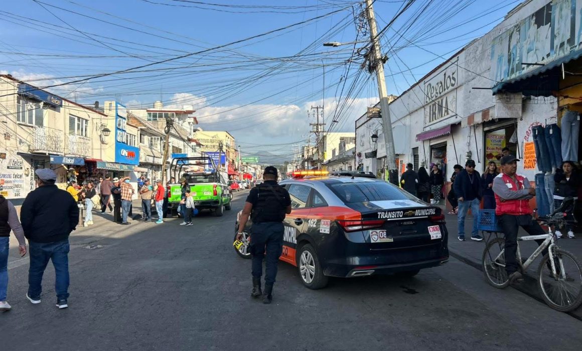 Incendio en centro de Tianguistenco controlado por fallas eléctricas, sin víctimas