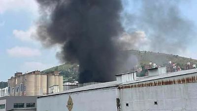 Incendio en planta de aceite en Tlalnepantla provoca evacuaciones y cortes viales