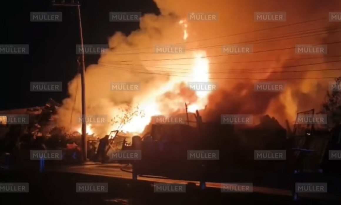 Incendio en planta recicladora cerca del AIFA: sin lesionados pero daños considerables
