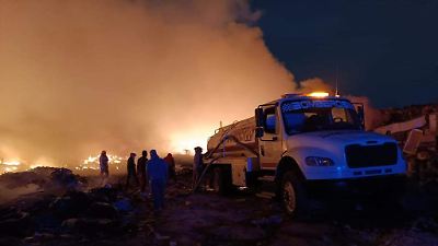 Incendio en relleno sanitario de Nezahualcóyotl es controlado tras más de cinco horas de trabajo conjunto