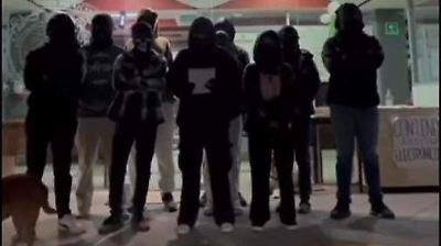 Incidente en la UAEMex: Personas ingresan a la Facultad de Contaduría y Administración y exigen la salida de estudiantes y personal