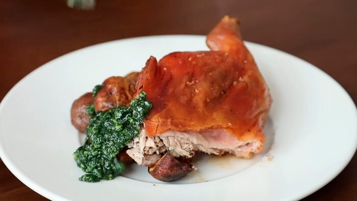 ¡Increíblemente fácil! Cómo preparar un lechón al horno que impresiona en menos de 3 horas