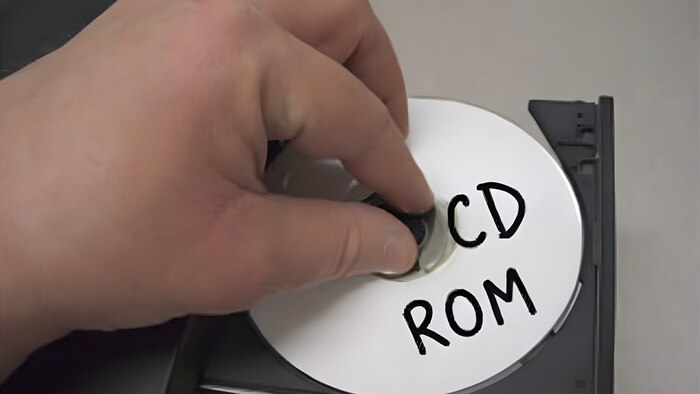 Indecopi multa con casi S/ 1 millón y obliga a pagar USD 31,935 a empresa por uso de software sin licencia en Perú