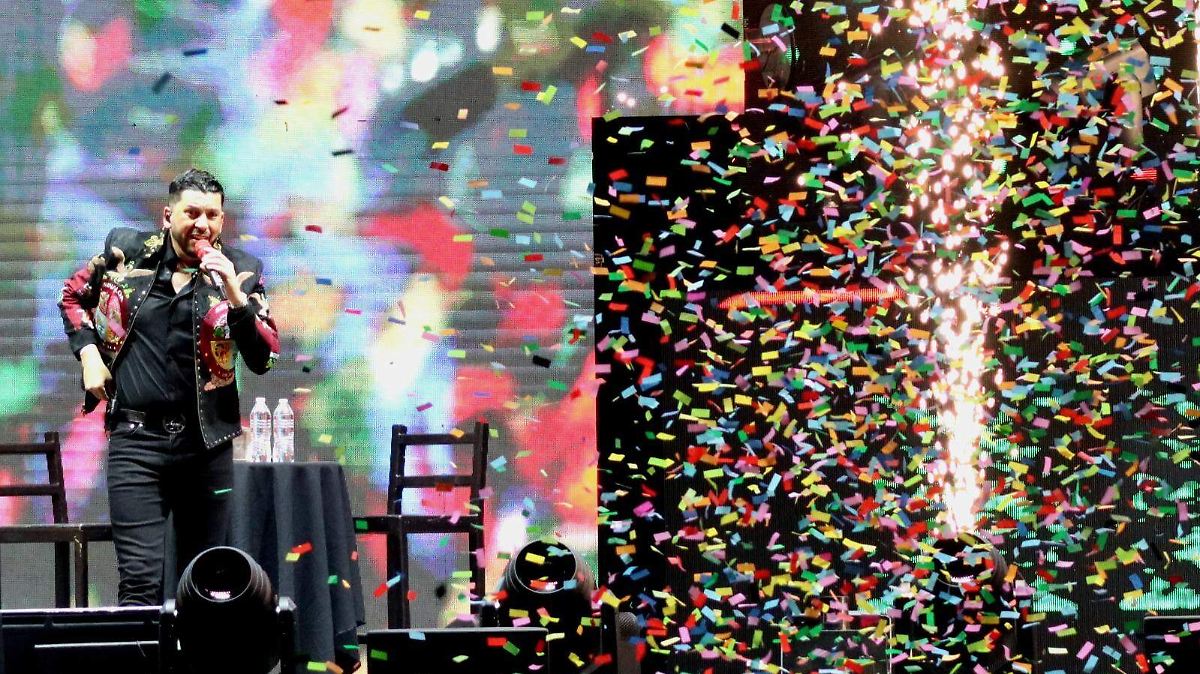 ¡Inesperado! Luis Ángel 'El Flaco' reúne a sus iconos del regional mexicano en la Arena Ciudad de México