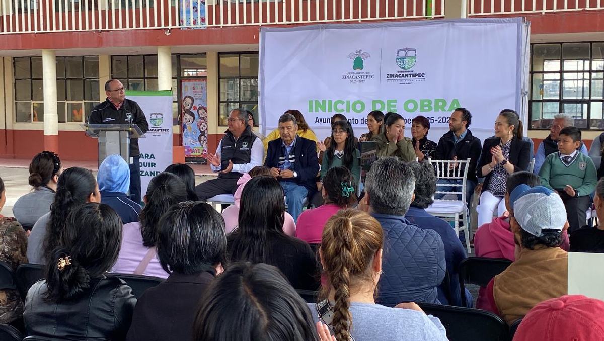 Inicia en Zinacantepec la remodelación del auditorio de la primaria 'Lic. Juan Fernández Albarrán'