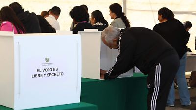 Inicia la histórica elección para la primera rectora de la UAEMex entre incertidumbre y expectativas