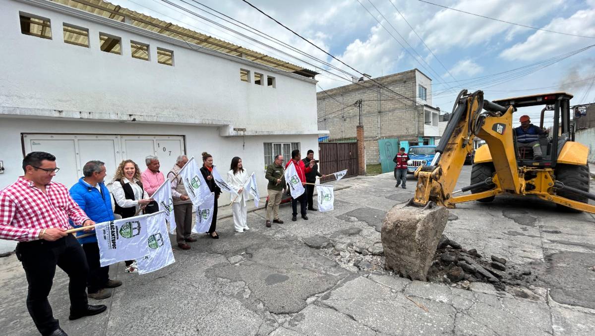 Inicia la pavimentación de calles en Zinacantepec para modernizar la movilidad urbana