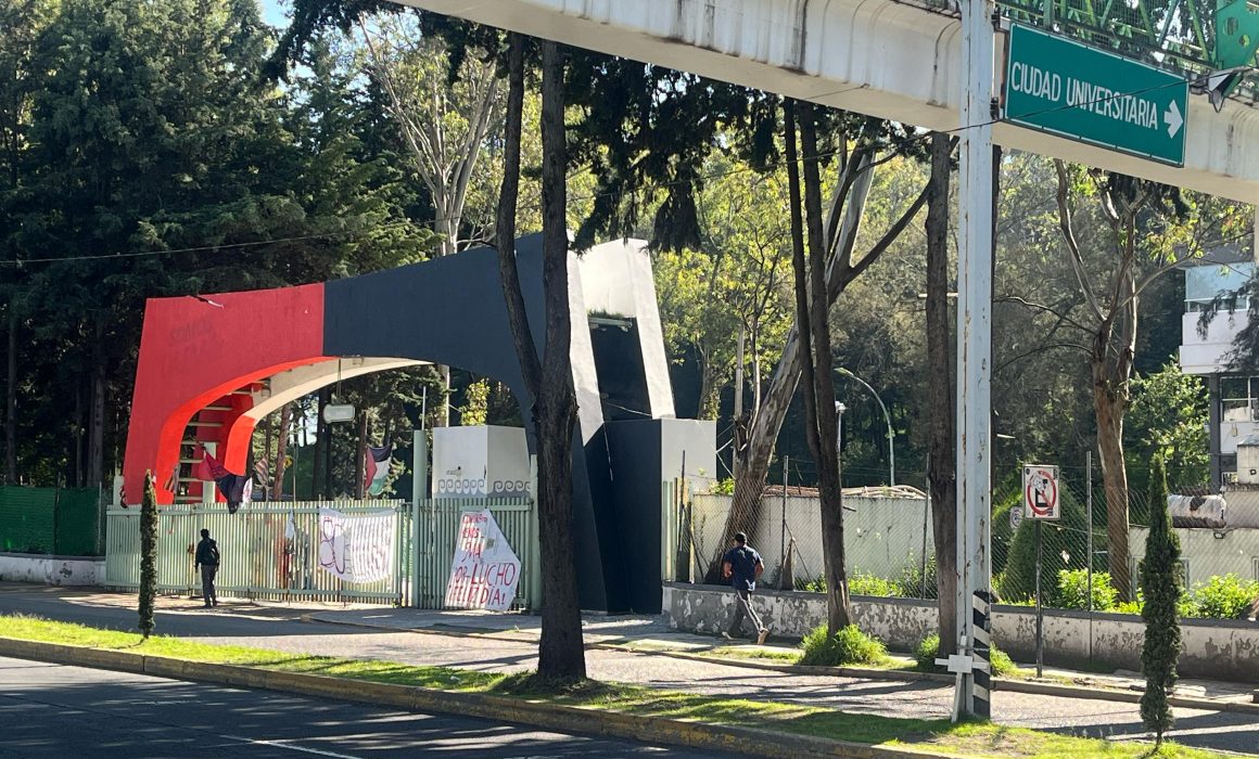 Inicia parcialmente el ciclo escolar 2025 en 39 planteles de la UAEMéx tras más de tres meses de paro estudiantil