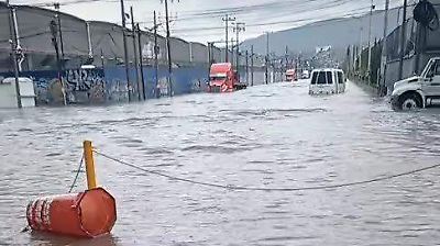 Inundaciones y caos vial en el Valle de México por lluvias atípicas