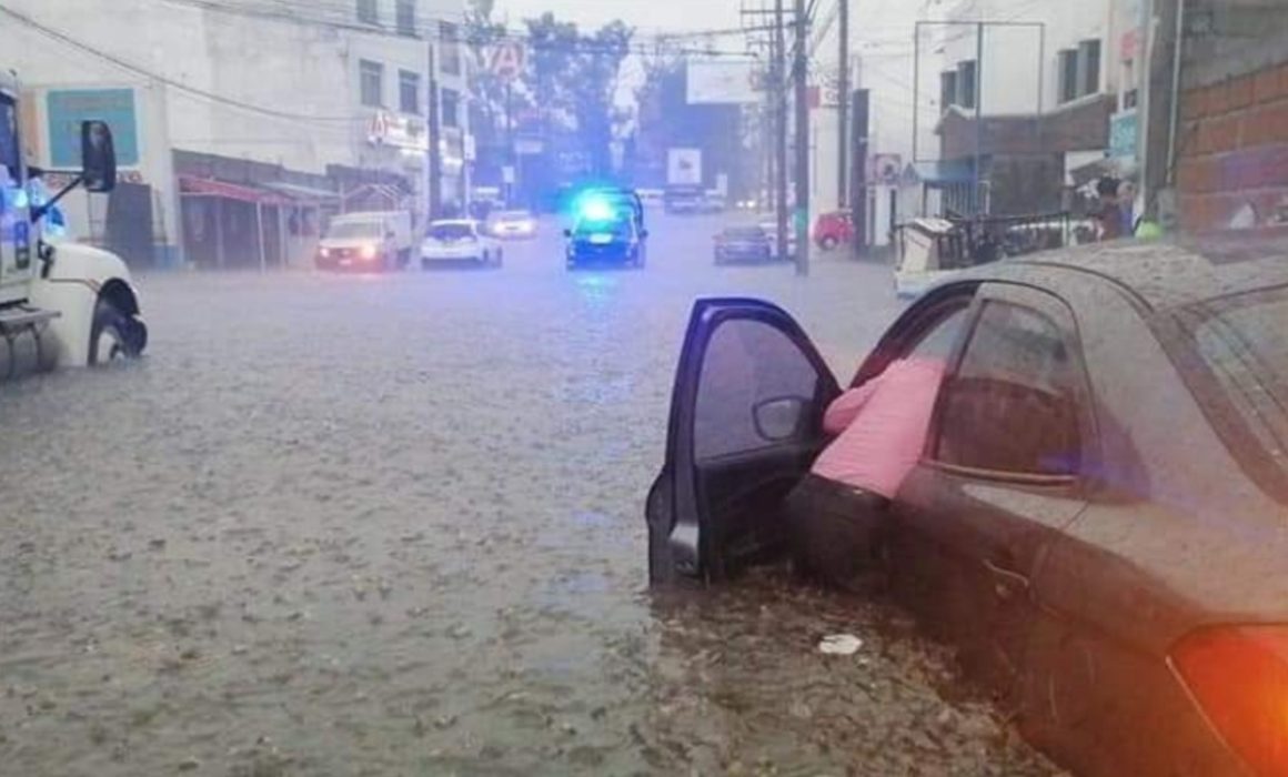 Inundaciones y daños en el CEAPS de Ozumba por fuertes lluvias