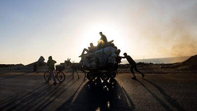 Israel contempla crear zona humanitaria para migrantes palestinos en Gaza ante posible ofensiva