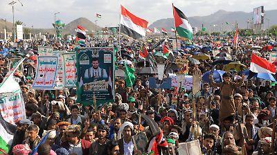 Israel responde con ataques en Sana'a a ataques con drones hutíes en Israel