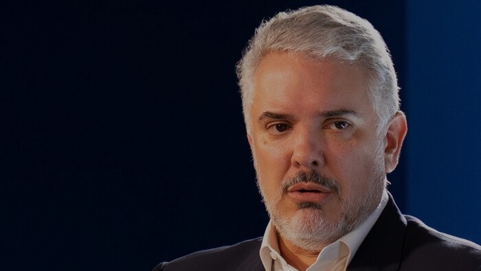 Iván Duque califica de «torpeza» la propuesta del Gobierno de aplicar inversión forzosa a bancos en respuesta a emergencia invernal