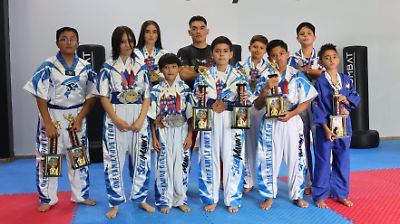 Jóvenes mexiquenses destacan en kickboxing y aspiran a representar a México