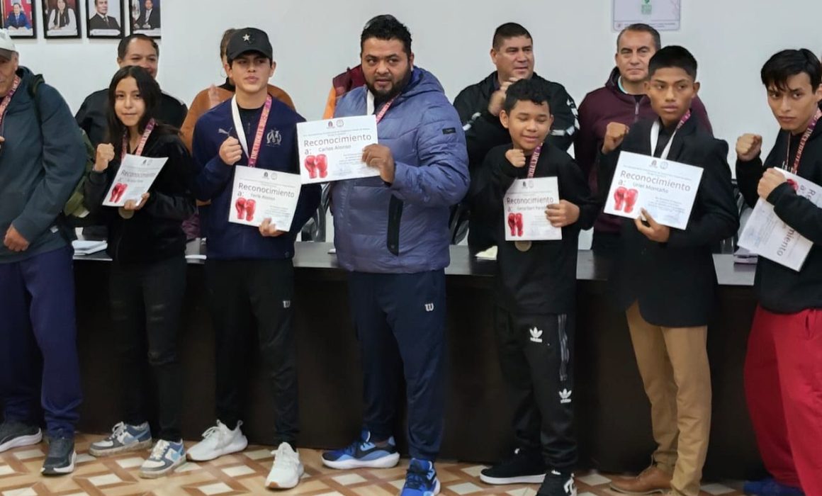 Jóvenes talentos de Teoloyucan reciben reconocimiento por su dedicación en el boxeo