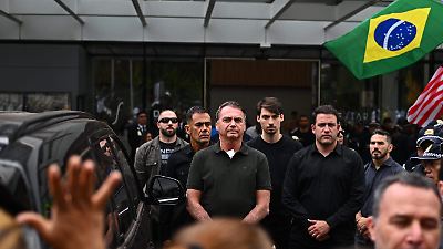 Jair Bolsonaro abandona la prisión domiciliaria por emergencia médica y es hospitalizado de urgencia