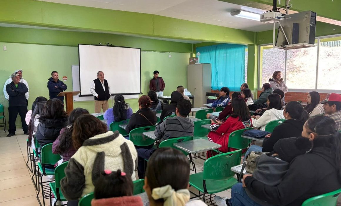 Jilotzingo impulsa obras viales y actualiza normatividad municipal para mejorar servicios