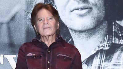 John Fogerty regresa a México después de 19 años con un emotivo concierto en el Auditorio Nacional