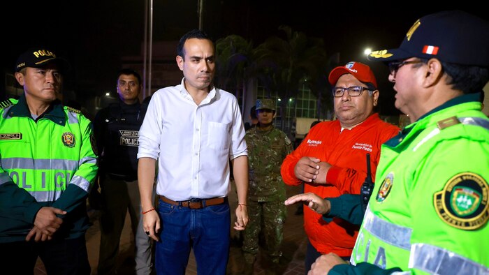 José Jerí niega copiar a Nayib Bukele y minimiza críticas durante patrullajes nocturnos en Lima y Callao