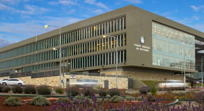 Juez de Neuquén ordena la expulsión de un hombre denunciado por violencia de género debido a reiterados incidentes
