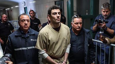 Juez en Nueva York descarta cargos de terrorismo en caso contra Luigi Mangione