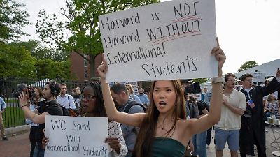 Juez extiende suspensión que impide a Trump bloquear estudiantes extranjeros en Harvard