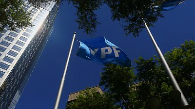 Jueza en Nueva York refuerza condena a Argentina en caso YPF tras retrasos