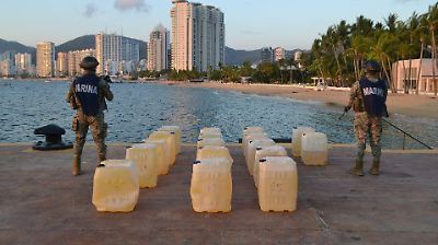 Jueza niega protección definitiva al contraalmirante involucrado en red de huachicol fiscal