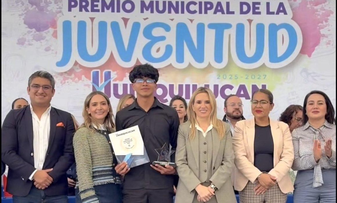 Juventud talentosa de Huixquilucan recibe reconocimiento y estímulos económicos en Premio Municipal 2025
