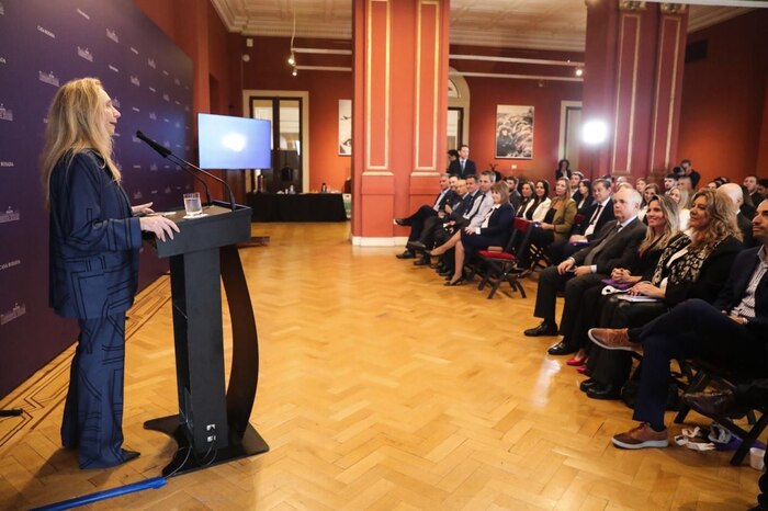 Karina Milei lidera reunión con legisladores de La Libertad Avanza y ratifica liderazgo en Diputados