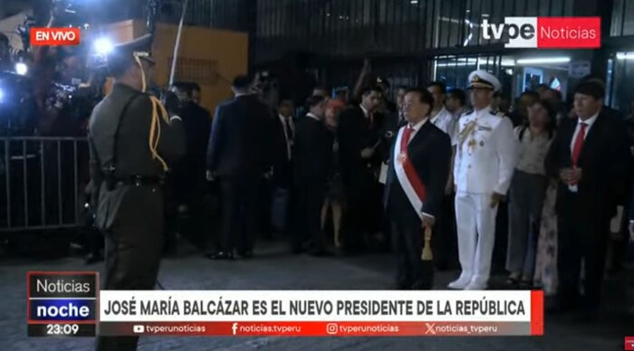 Keiko Fujimori critica la elección de José María Balcázar como presidente interino en Perú y advierte sobre el riesgo para la democracia