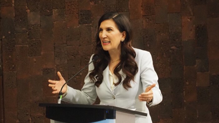 Kenia López Rabadán respalda el libre comercio tras fallo de la Corte Suprema de EE.UU.