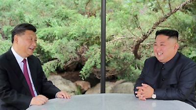 Kim Jong-un viaja en tren a China para participar en desfile militar junto a Xi Jinping y Putin