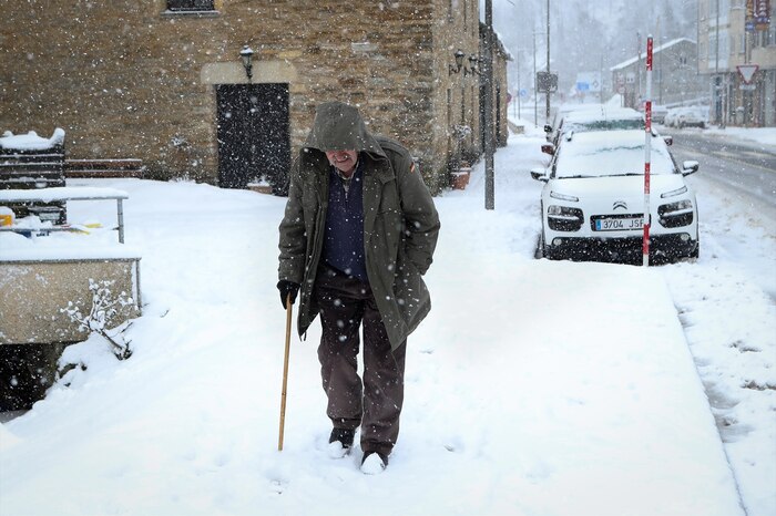 La Aemet pronostica nieve en cotas bajas y lluvias en España antes de un aumento de temperaturas hasta los 25°C