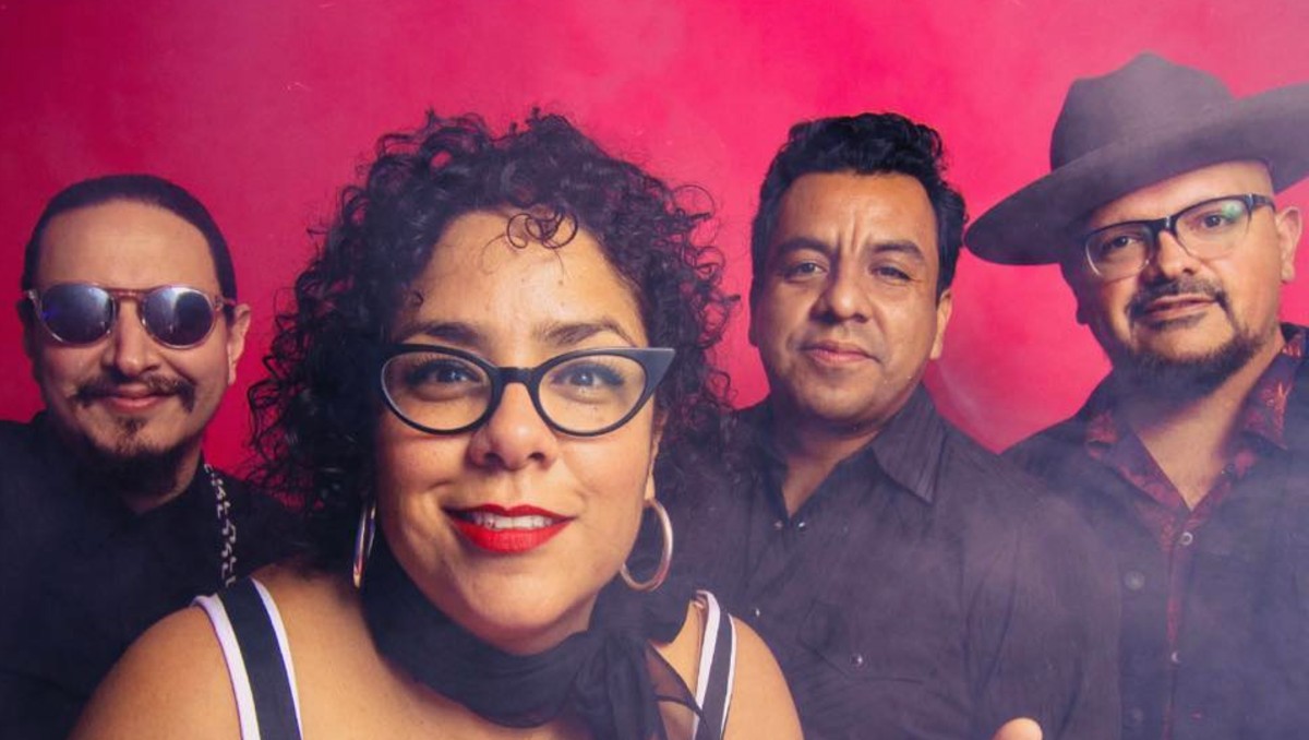 La Santa Cecilia regresa con nuevo sencillo y conciertos en Toluca y CDMX: un homenaje a la cultura mexicana