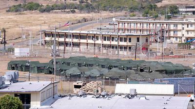 La detención de un migrante en Guantánamo le cuesta a EU 100 mil dórales diarios, dice el Senado